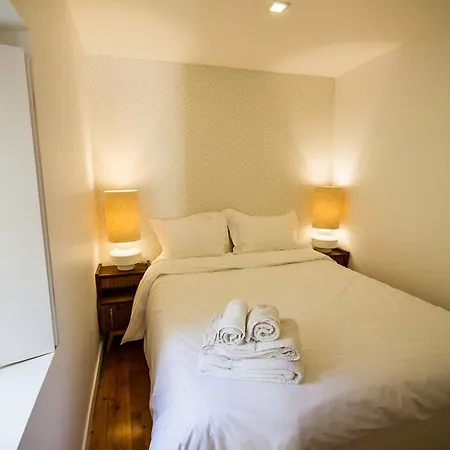 Apartment Vintage Chic With Terrace Garden & Air Con *