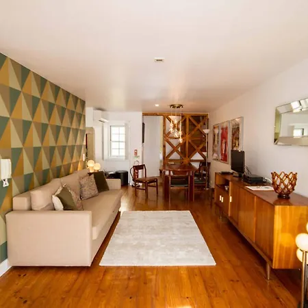 Vintage Chic With Terrace Garden & Air Con * Lisbon