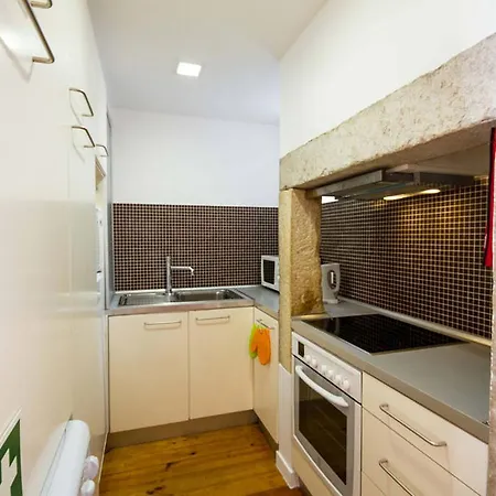Apartment Vintage Chic With Terrace Garden & Air Con